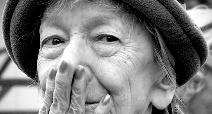 Wislawa Szymborska - Addio a una vista Wislawa Szymborska - Addio a una vista
