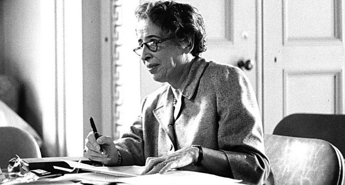 Hannah Arendt - La felicit� conseguita nell'isolamento dal mondo Hannah Arendt - La felicit� conseguita nell'isolamento dal mondo