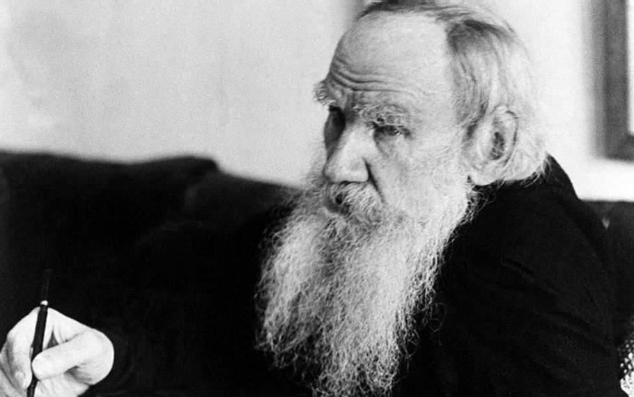 Lev Tolstoj - La bellezza attira e la bruttezza respinge Lev Tolstoj - La bellezza attira e la bruttezza respinge