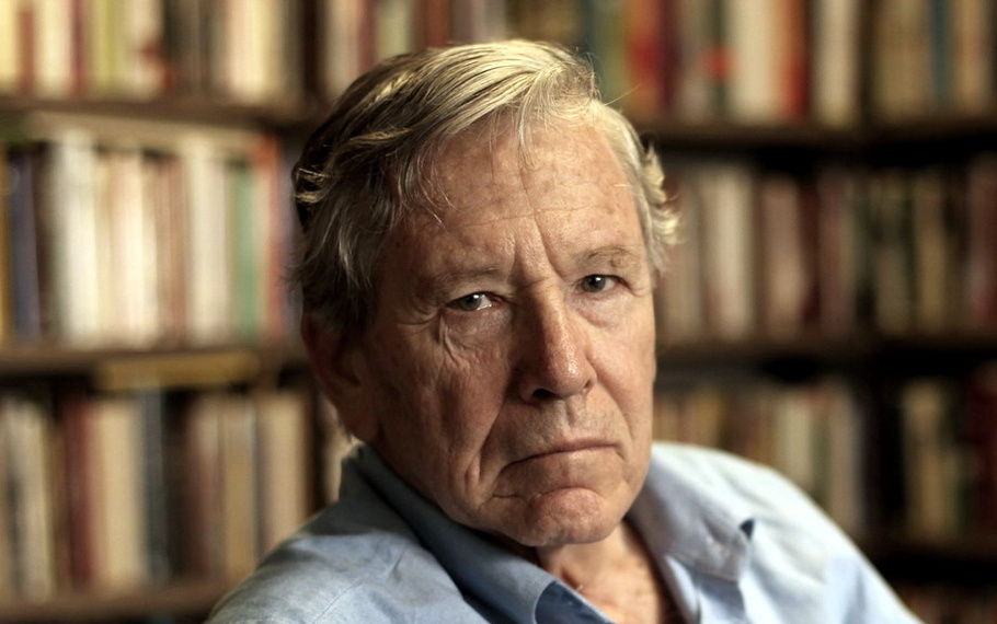 Amos Oz - Non riuscivo in alcun modo a staccarmi dai libri Amos Oz - Non riuscivo in alcun modo a staccarmi dai libri