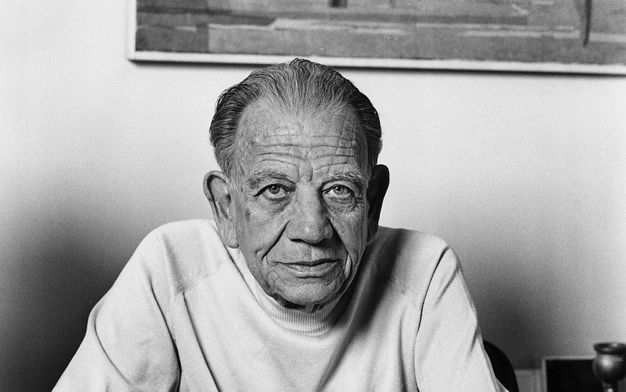 Edmond Jab�s - Un grande libro di rivela solo a colui che lo assume Edmond Jab�s - Un grande libro di rivela solo a colui che lo assume