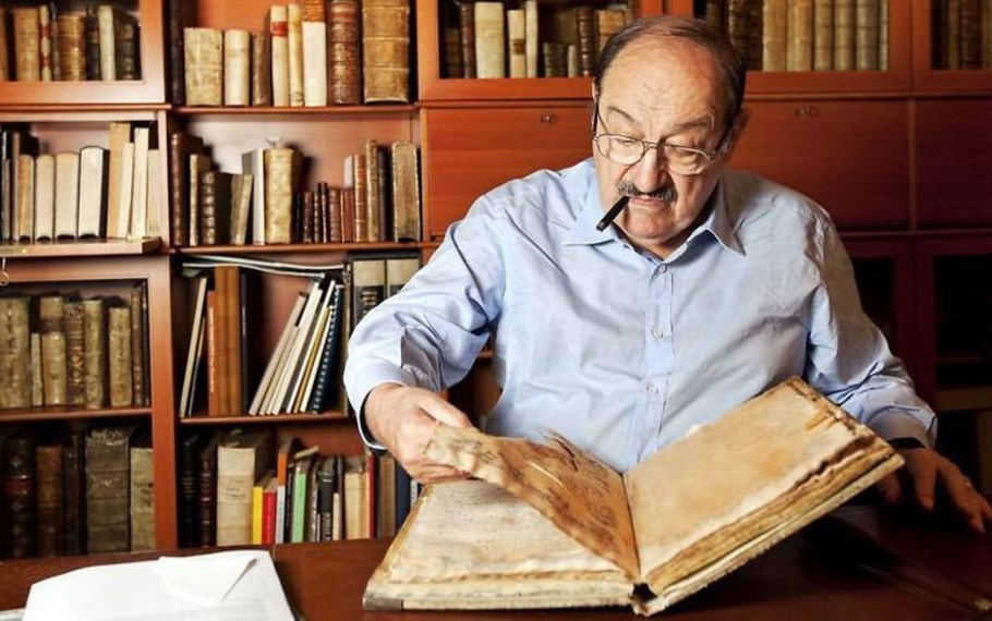 Libro cartaceo o ebook? Risponde Umberto Eco Libro cartaceo o ebook? Risponde Umberto Eco