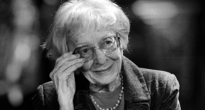 Wislawa Szymborska - Sulla morte senza esagerare Wislawa Szymborska - Sulla morte senza esagerare