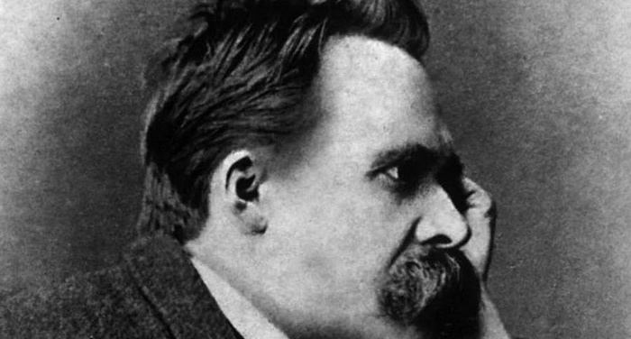 Friedrich Nietzsche - Quando uno dei due si lascia amare e non trova necessario fingere Friedrich Nietzsche - Quando uno dei due si lascia amare e non trova necessario fingere