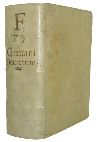 Una magnifica edizione di alta epoca: Decretum Gratiani - Venezia, Ottaviano Scoto 1528 (figurato) Una magnifica edizione di alta epoca: Decretum Gratiani - Venezia, Ottaviano Scoto 1528 (figurato)