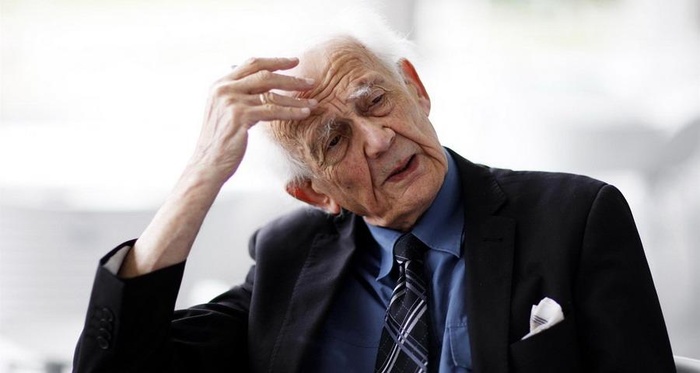 Zygmunt Bauman - Le comunit� virtuali creano solo l�illusione di intimit�