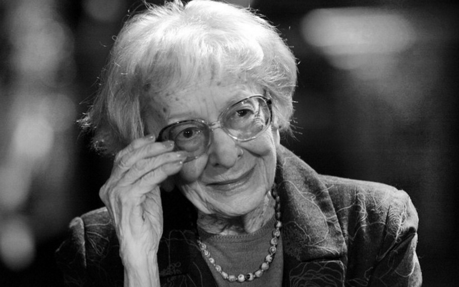 Wislawa Szymborska - Sulla morte senza esagerare Wislawa Szymborska - Sulla morte senza esagerare