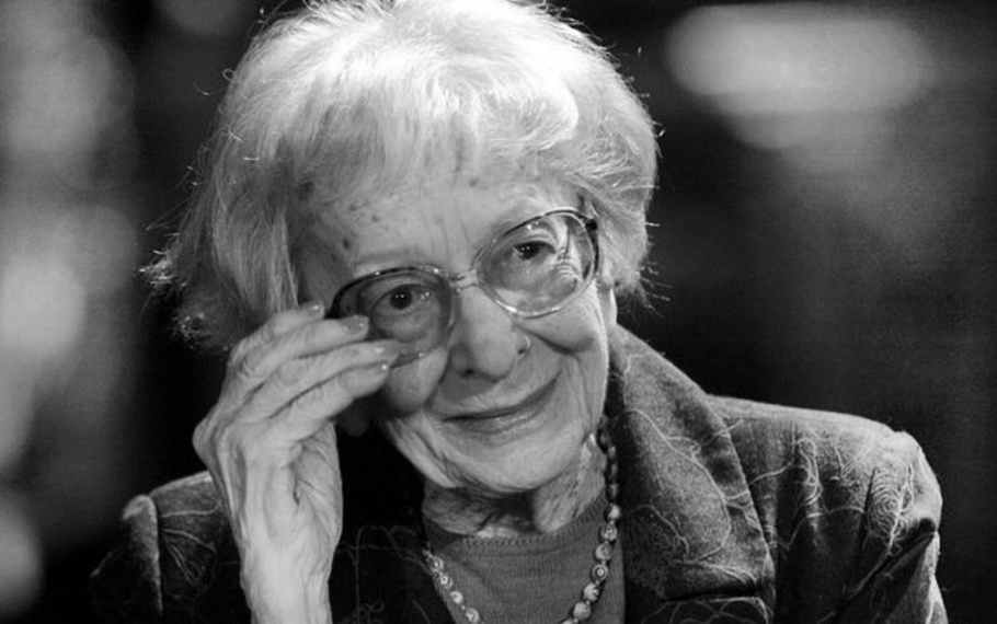 Wislawa Szymborska - Nella moltitudine Wislawa Szymborska - Nella moltitudine