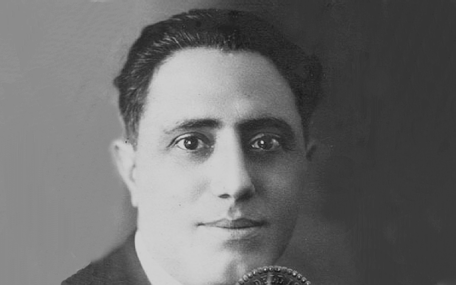 Luigi Russo - Dietro una lingua Luigi Russo - Dietro una lingua