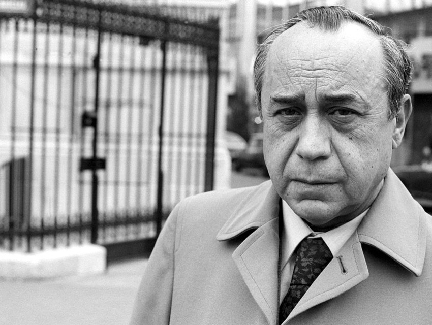 Leonardo Sciascia - La biblioteca del vescovo