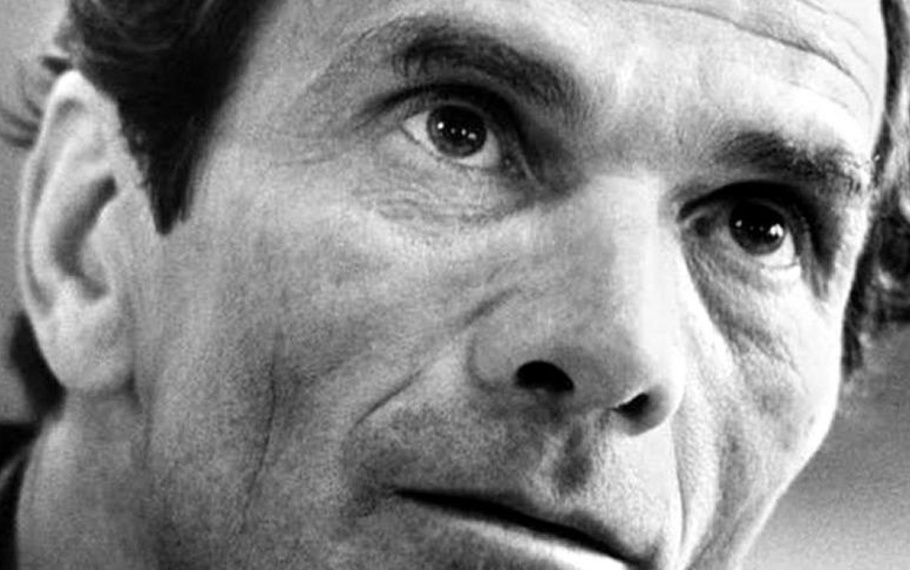 Pier Paolo Pasolini - Fin che il diverso vive la sua diversit� in silenzio tutto va bene