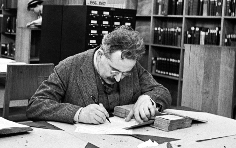 Walter Benjamin - L'emozione del collezionista di libri Walter Benjamin - L'emozione del collezionista di libri