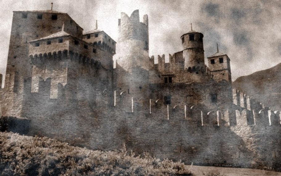 Italo Calvino - Il castello Italo Calvino - Il castello
