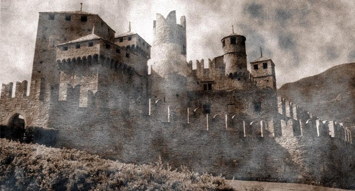 Italo Calvino - Il castello Italo Calvino - Il castello