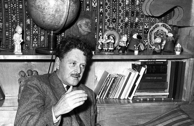 Nazim Hikmet - L�albero di Natale Nazim Hikmet - L�albero di Natale