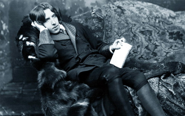 Oscar Wilde - Non esistono libri morali o immorali